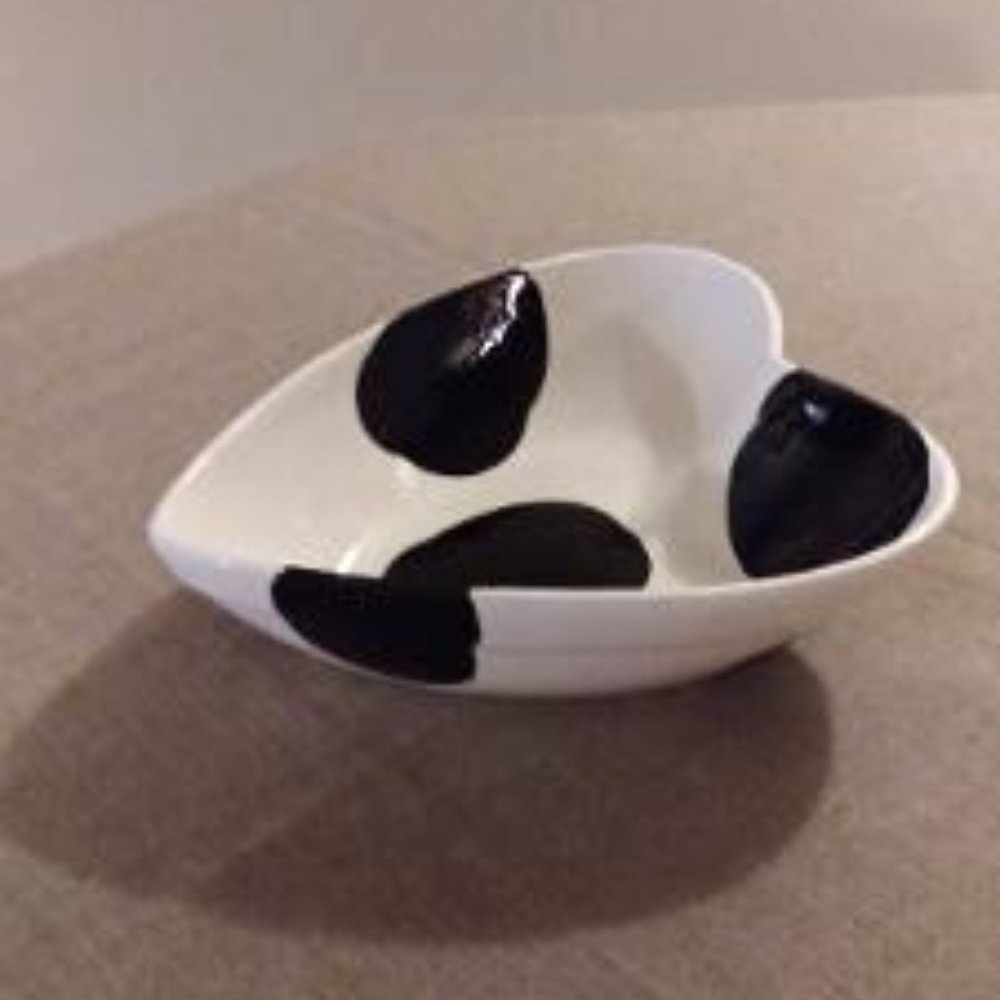 Farmhouse Style Ceramic Serving Bowl